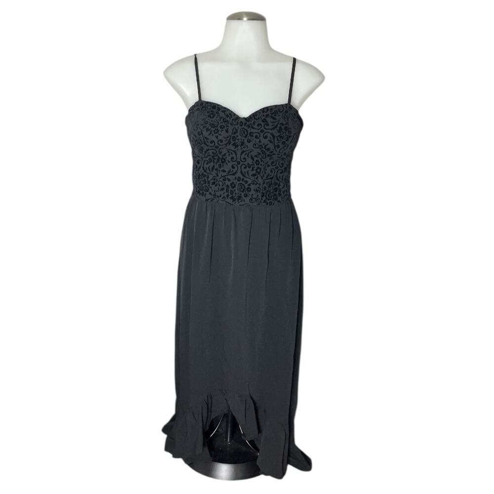 Small Band of the Free Black Dress Women's Sweetheart Velvet Top